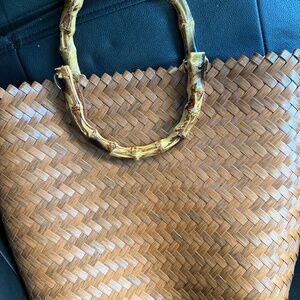 Woven tote bag
